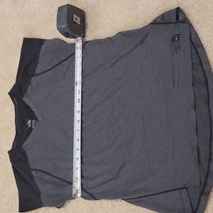 The North Face, sz MD dry fit top EUC